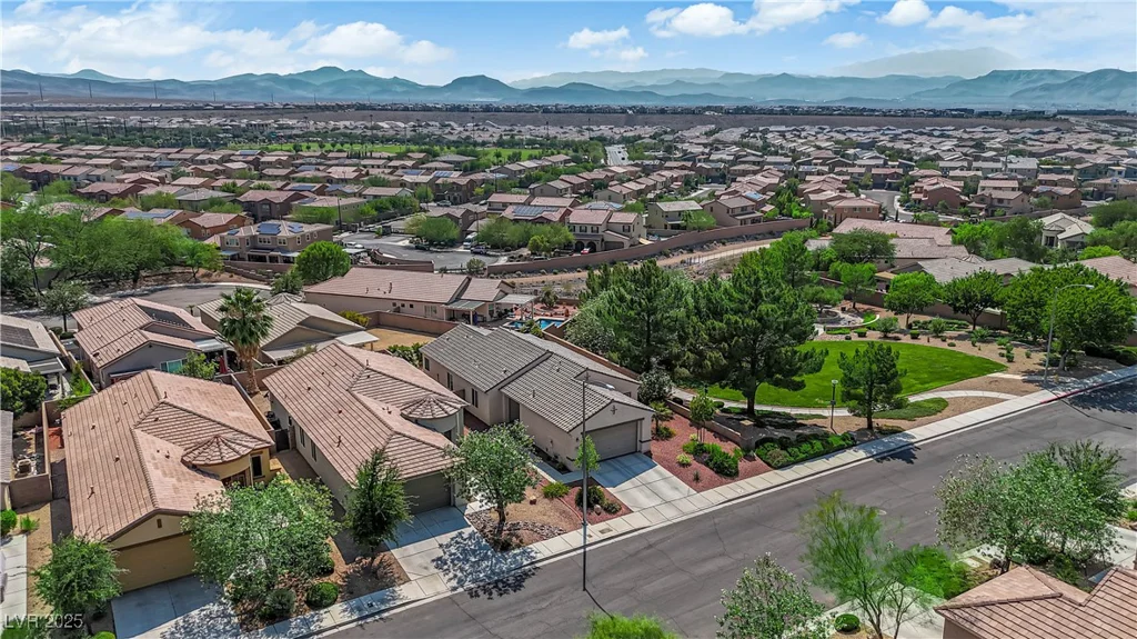 2983 Tara Murphy, Henderson, NV 89044