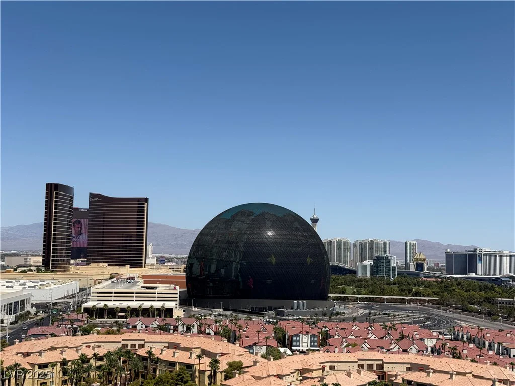 211 Flamingo, Las Vegas, NV 89169