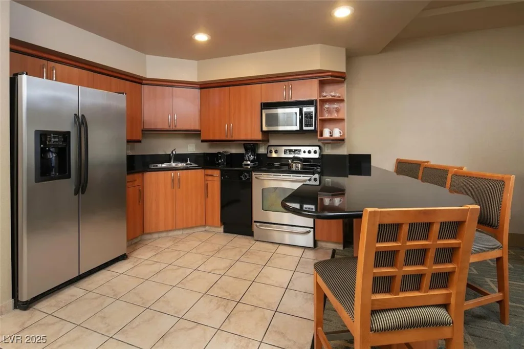 211 Flamingo, Las Vegas, NV 89169