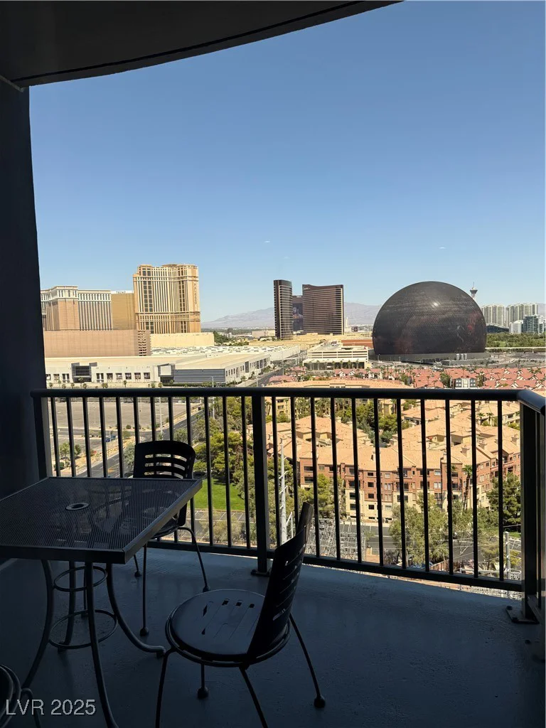 211 Flamingo, Las Vegas, NV 89169