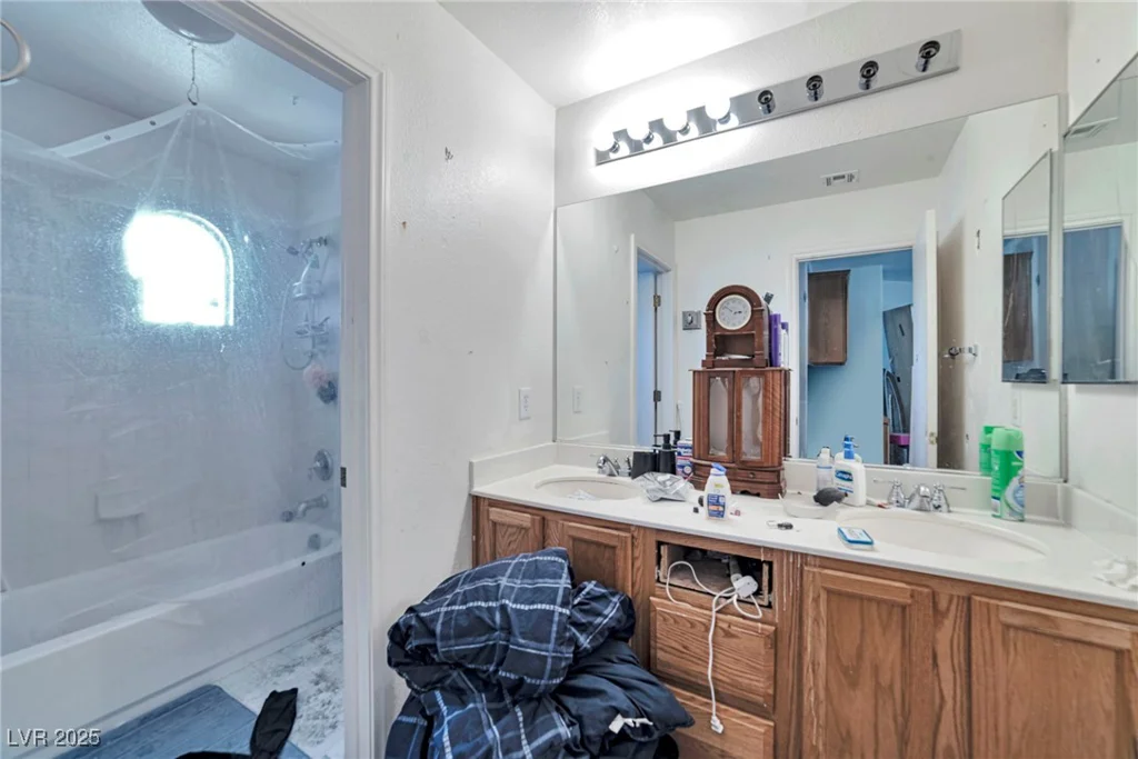 10226 Wolf Pack, Las Vegas, NV 89178