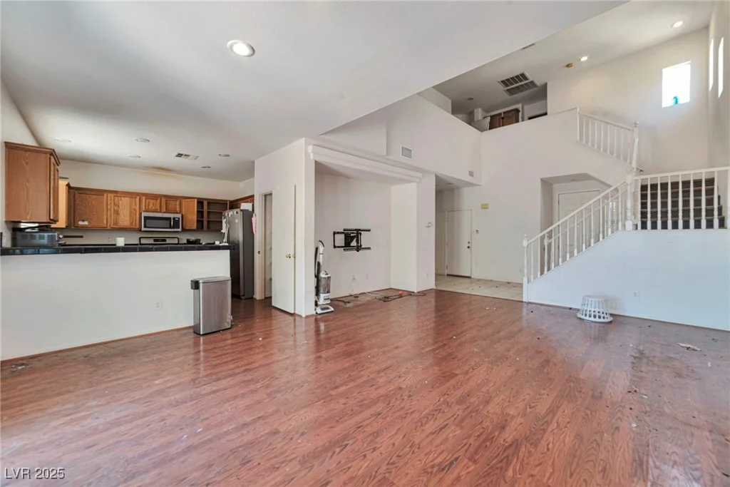 10226 Wolf Pack, Las Vegas, NV 89178