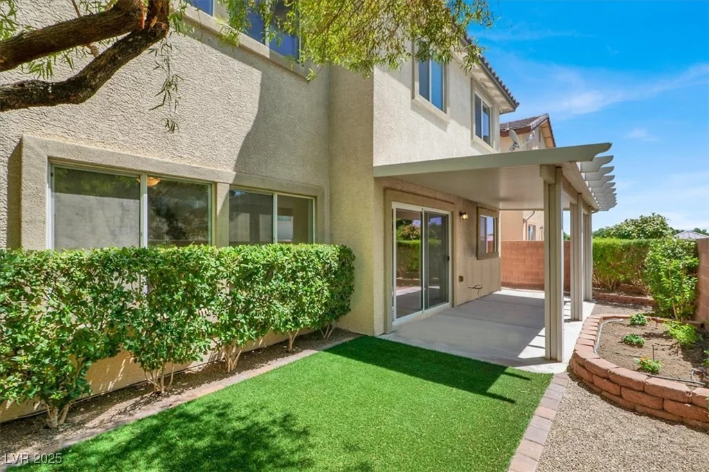 1011 Shades End, North Las Vegas, NV 89081