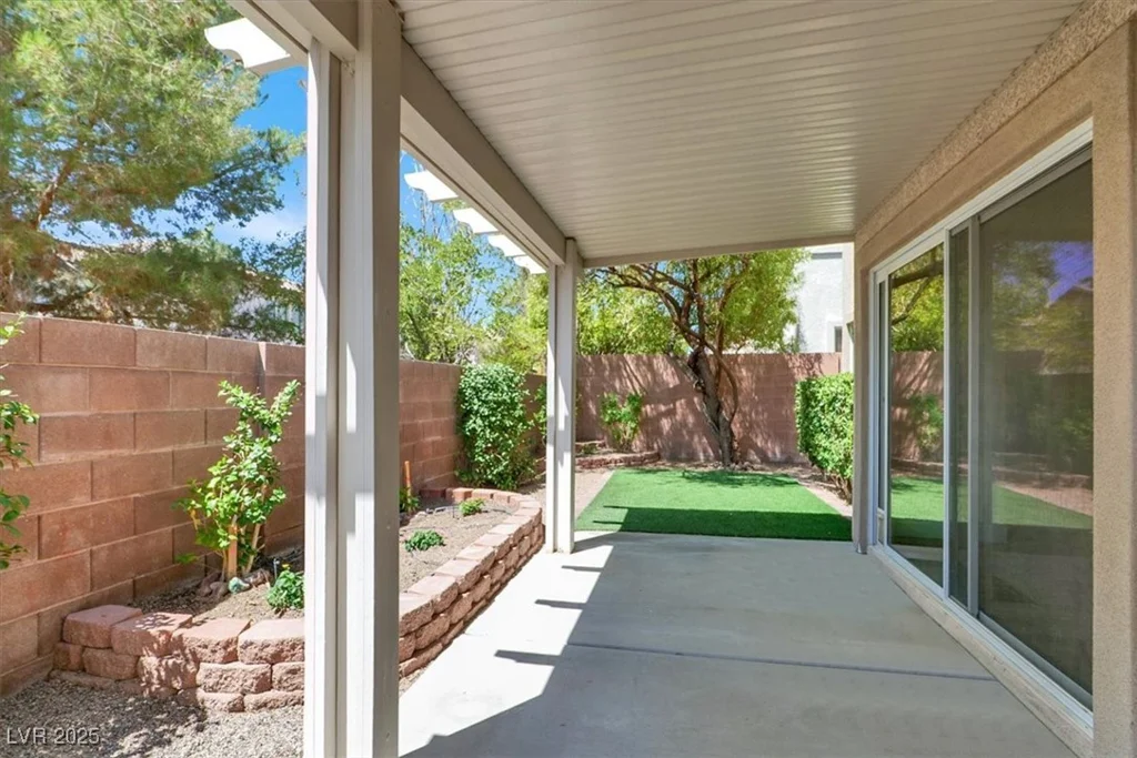 1011 Shades End, North Las Vegas, NV 89081