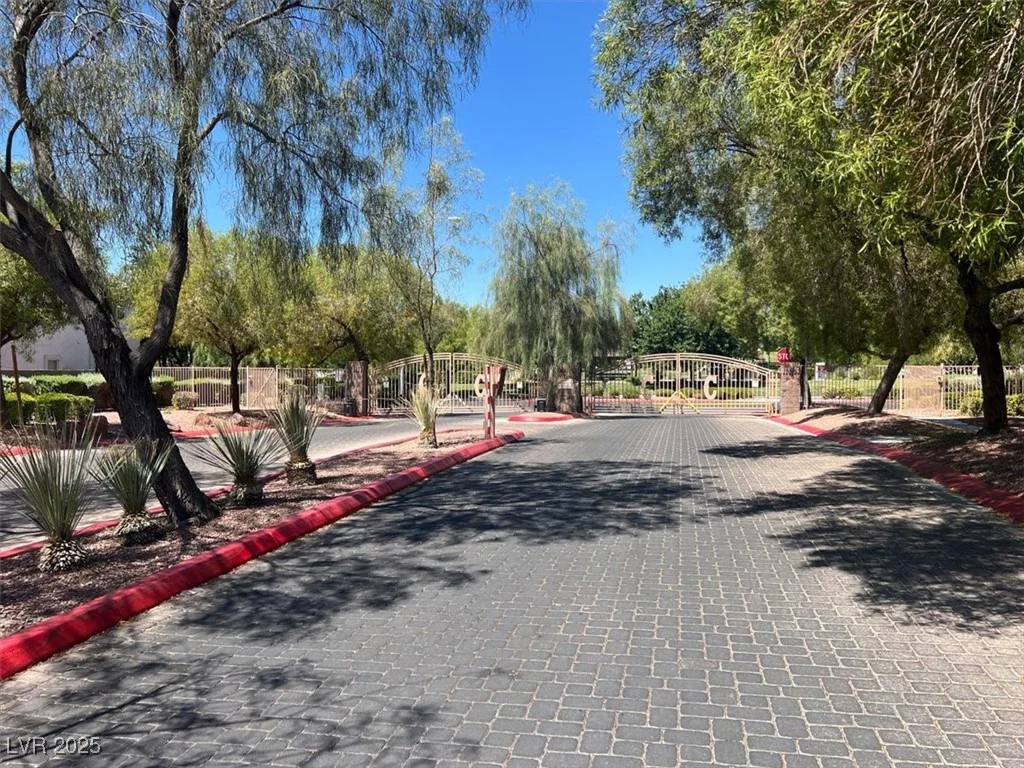 1011 Shades End, North Las Vegas, NV 89081