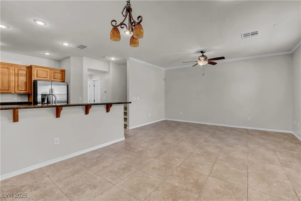 1510 Plaza Centre, Las Vegas, NV 89135