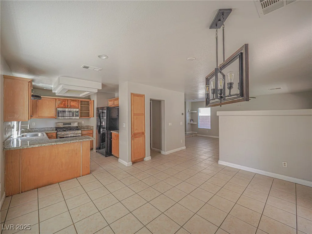 7412 Mission Palm, Las Vegas, NV 89139