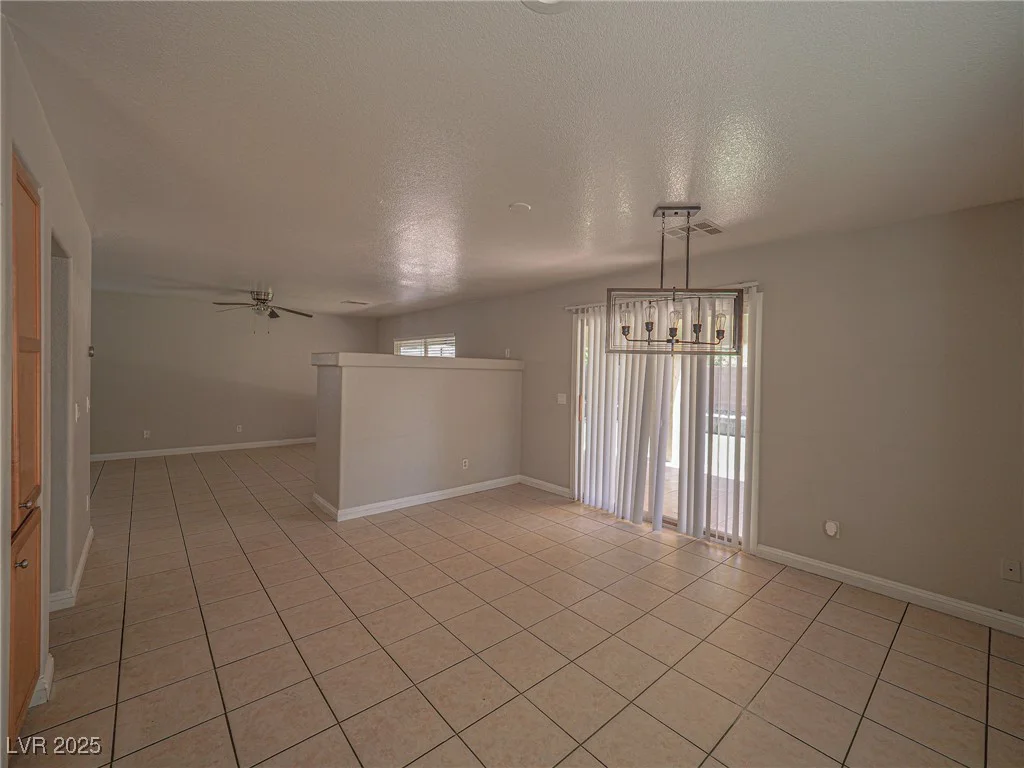 7412 Mission Palm, Las Vegas, NV 89139