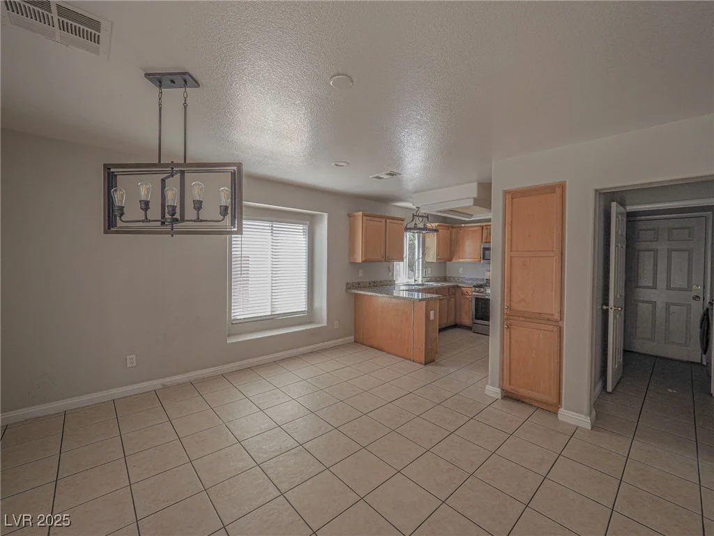 7412 Mission Palm, Las Vegas, NV 89139