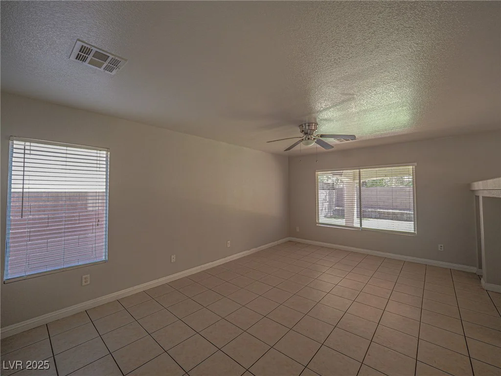 7412 Mission Palm, Las Vegas, NV 89139