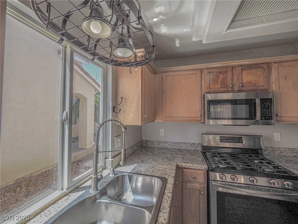 7412 Mission Palm, Las Vegas, NV 89139