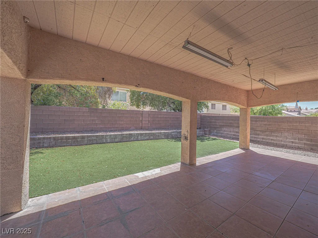 7412 Mission Palm, Las Vegas, NV 89139