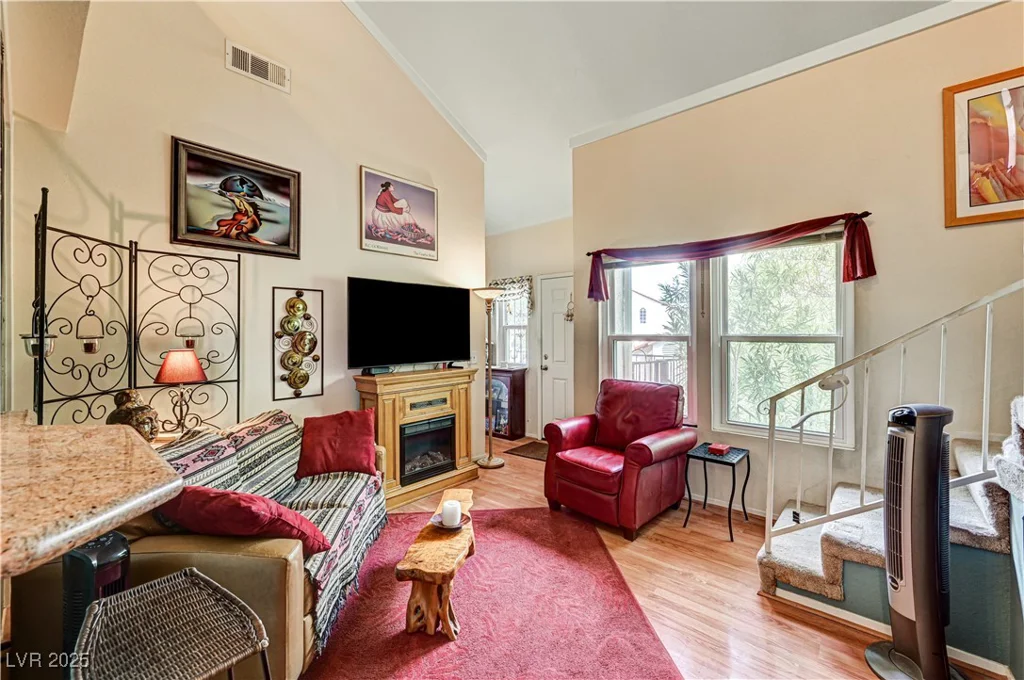 3974 Bushnell, Las Vegas, NV 89103