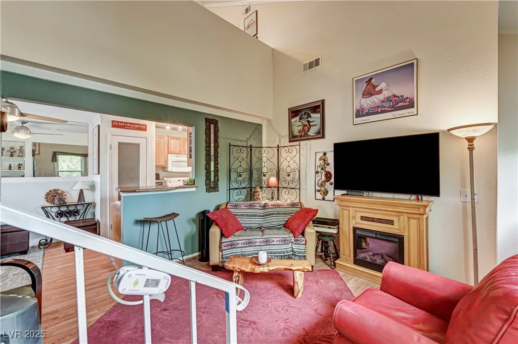 3974 Bushnell, Las Vegas, NV 89103