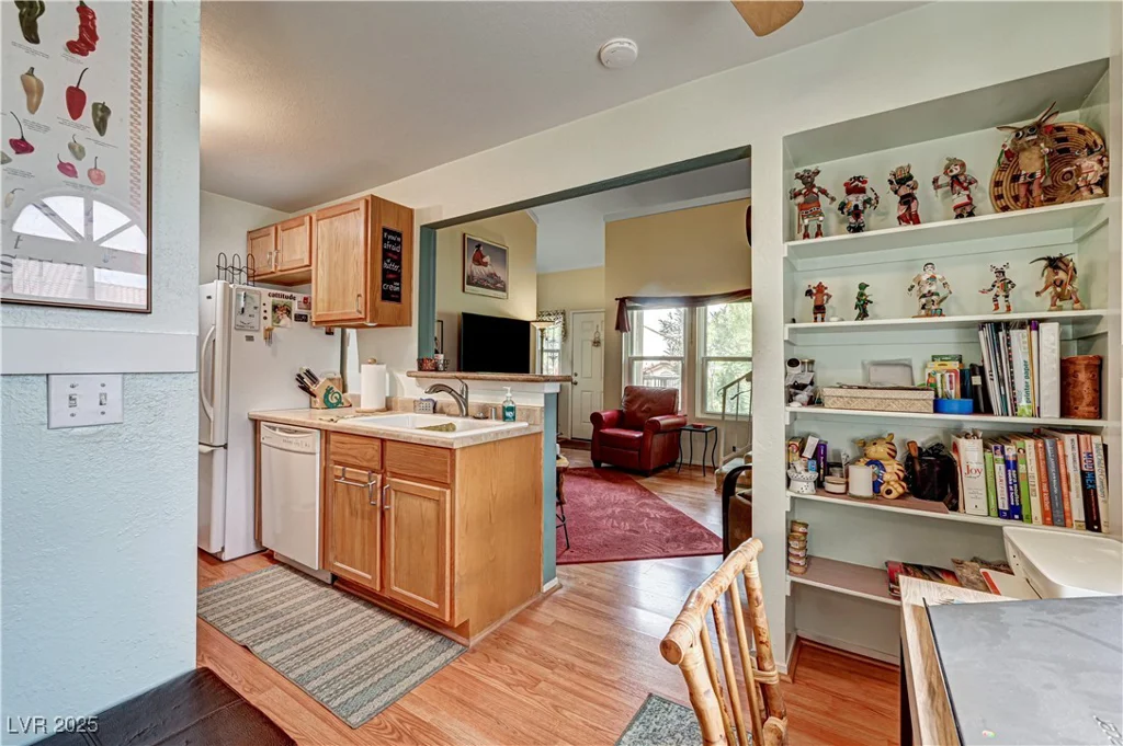 3974 Bushnell, Las Vegas, NV 89103