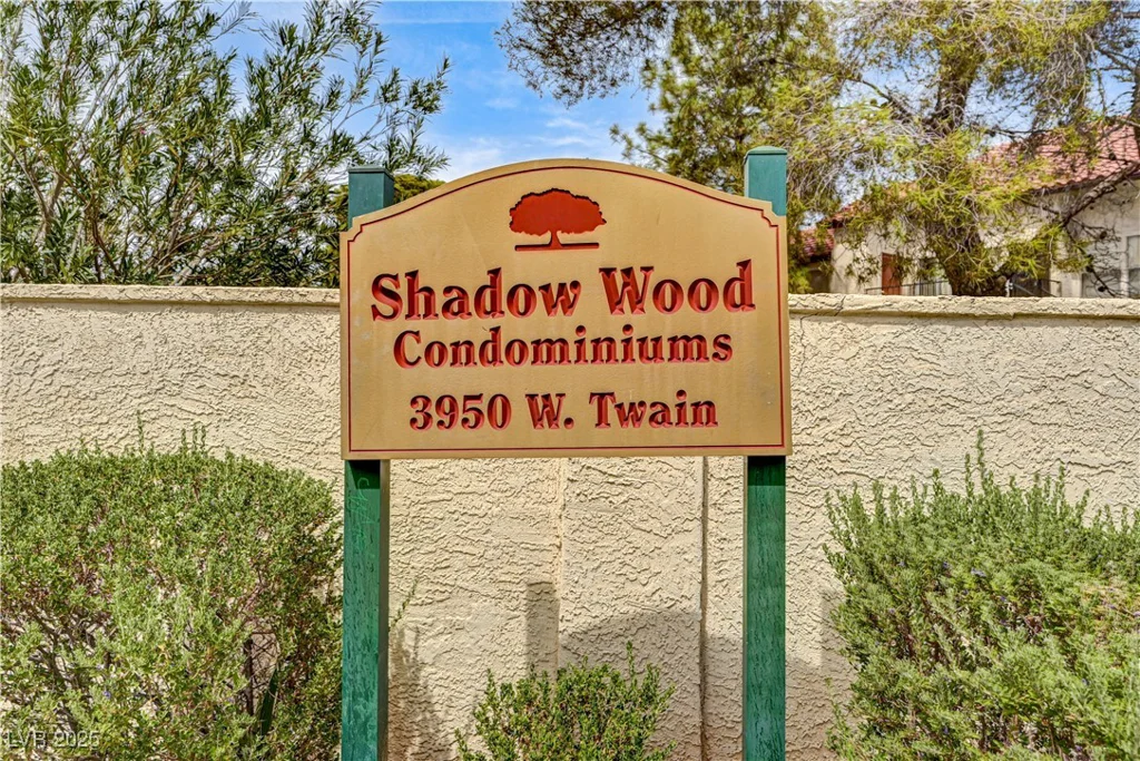 3974 Bushnell, Las Vegas, NV 89103