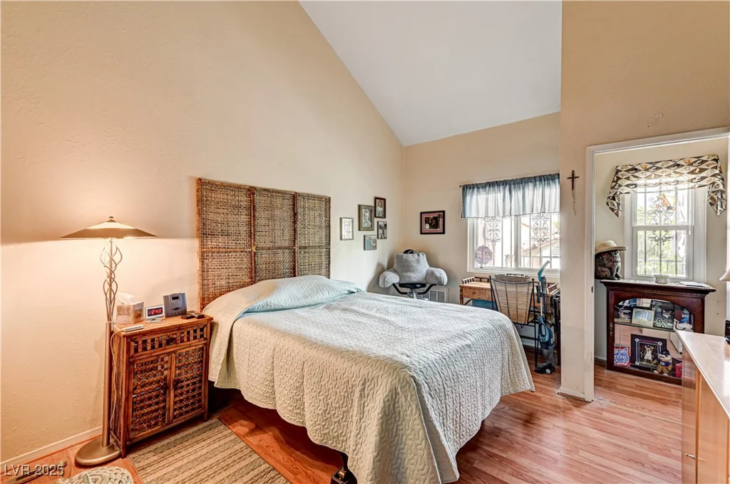 3974 Bushnell, Las Vegas, NV 89103