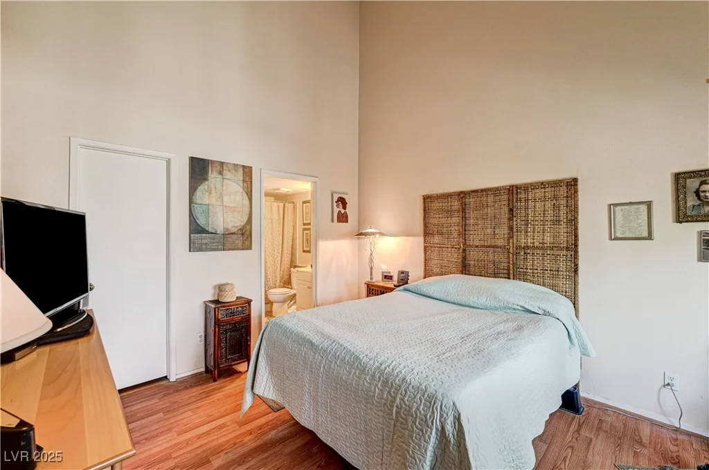 3974 Bushnell, Las Vegas, NV 89103