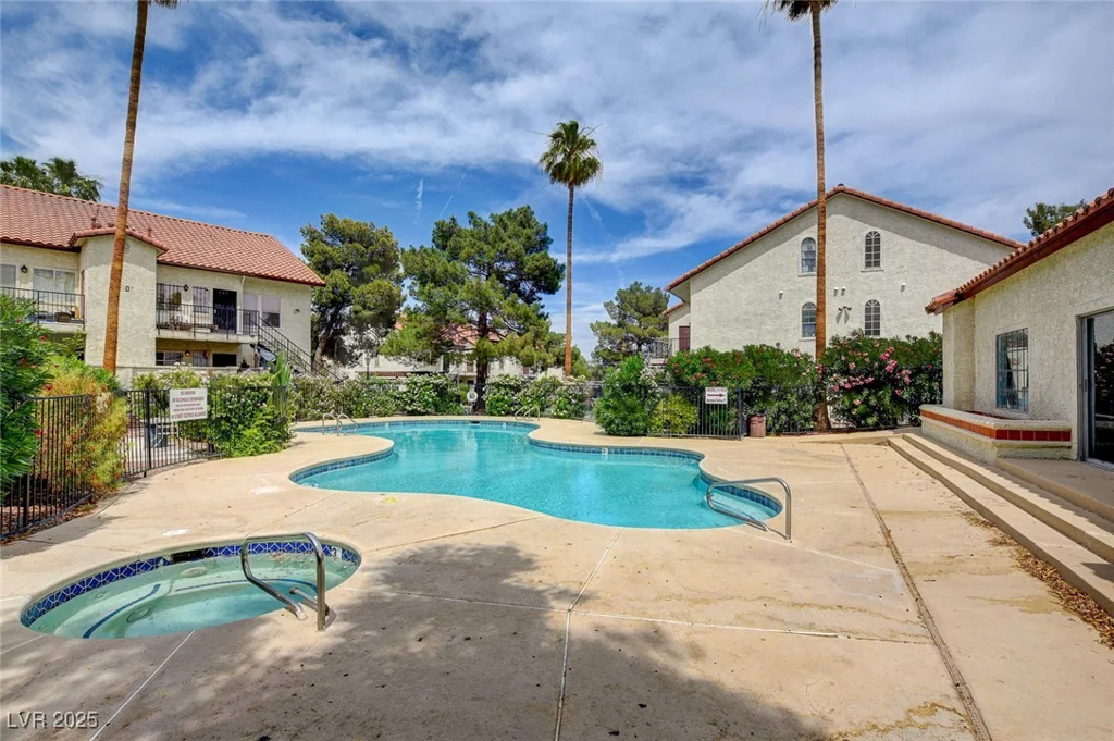 3974 Bushnell, Las Vegas, NV 89103