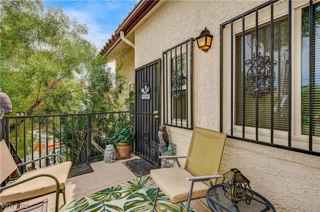 3974 Bushnell, Las Vegas, NV 89103
