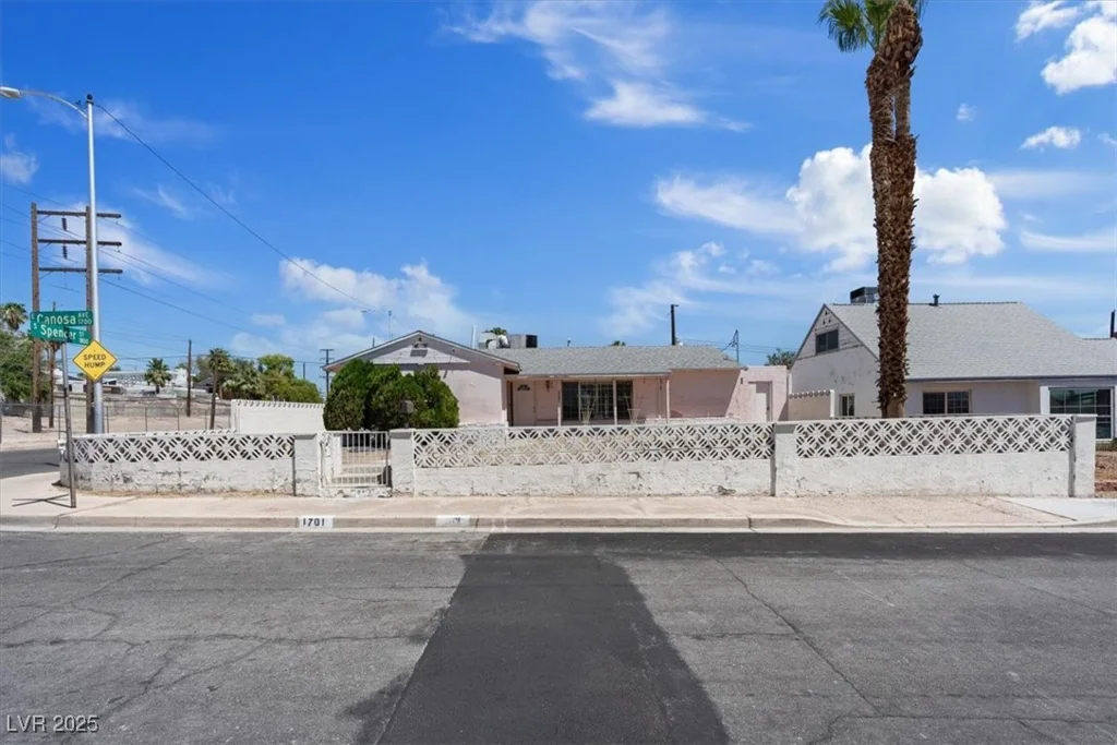 1701 Canosa, Las Vegas, NV 89104
