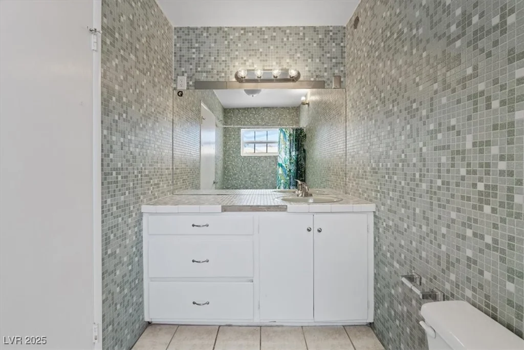 1701 Canosa, Las Vegas, NV 89104