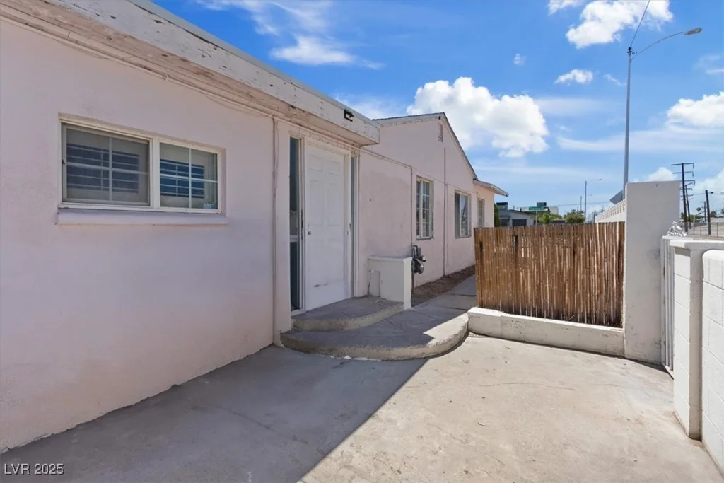 1701 Canosa, Las Vegas, NV 89104