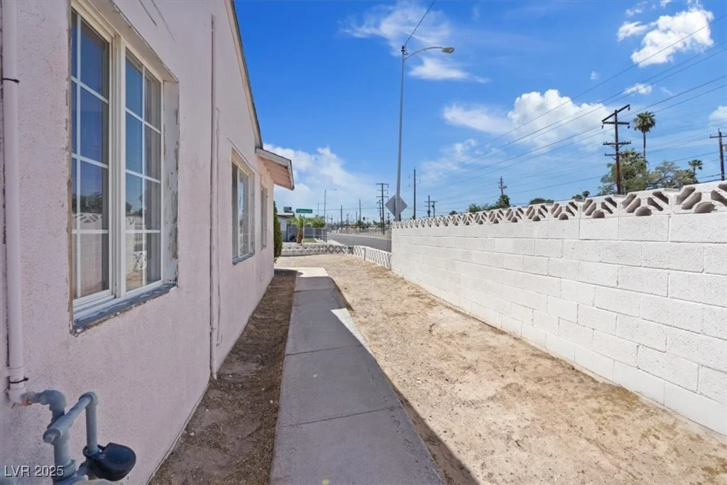 1701 Canosa, Las Vegas, NV 89104