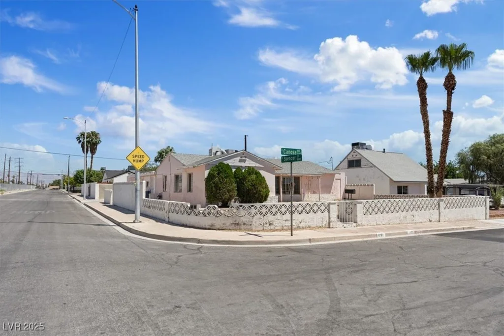 1701 Canosa, Las Vegas, NV 89104