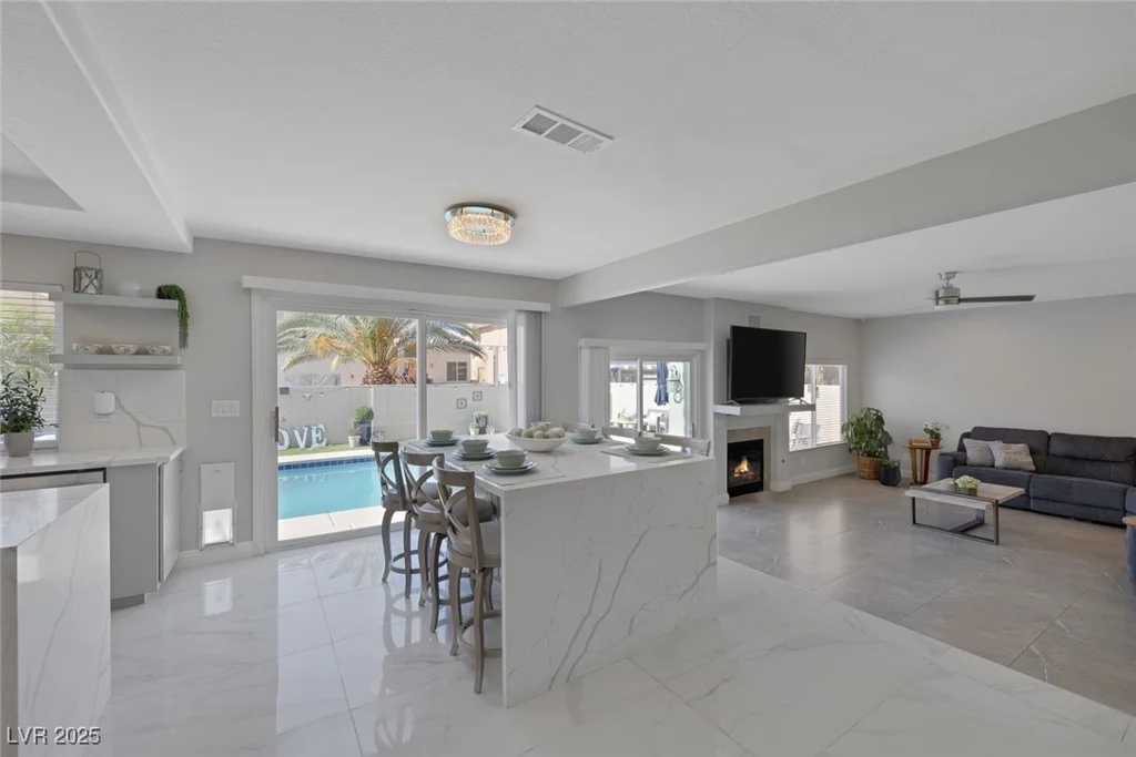 442 Staghorn Pass, Las Vegas, NV 89183