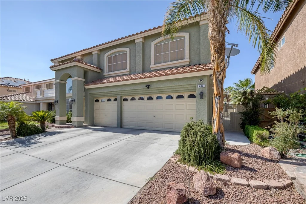 442 Staghorn Pass, Las Vegas, NV 89183