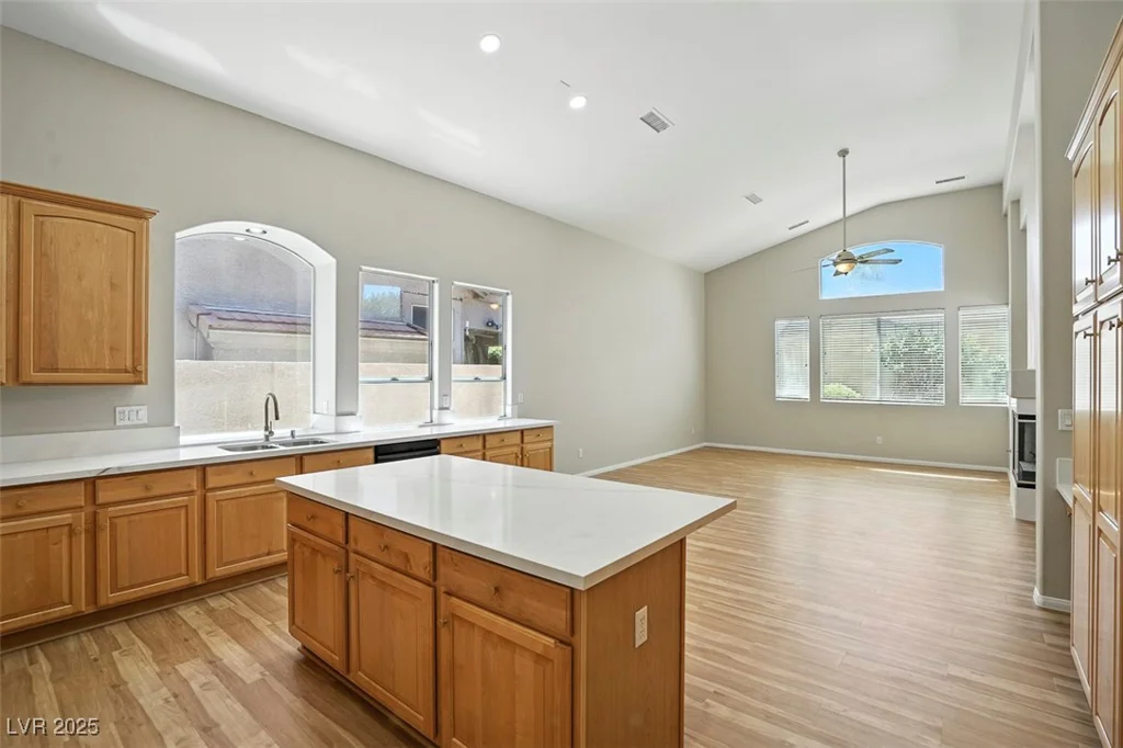 2079 Hidden Hollow, Henderson, NV 89012
