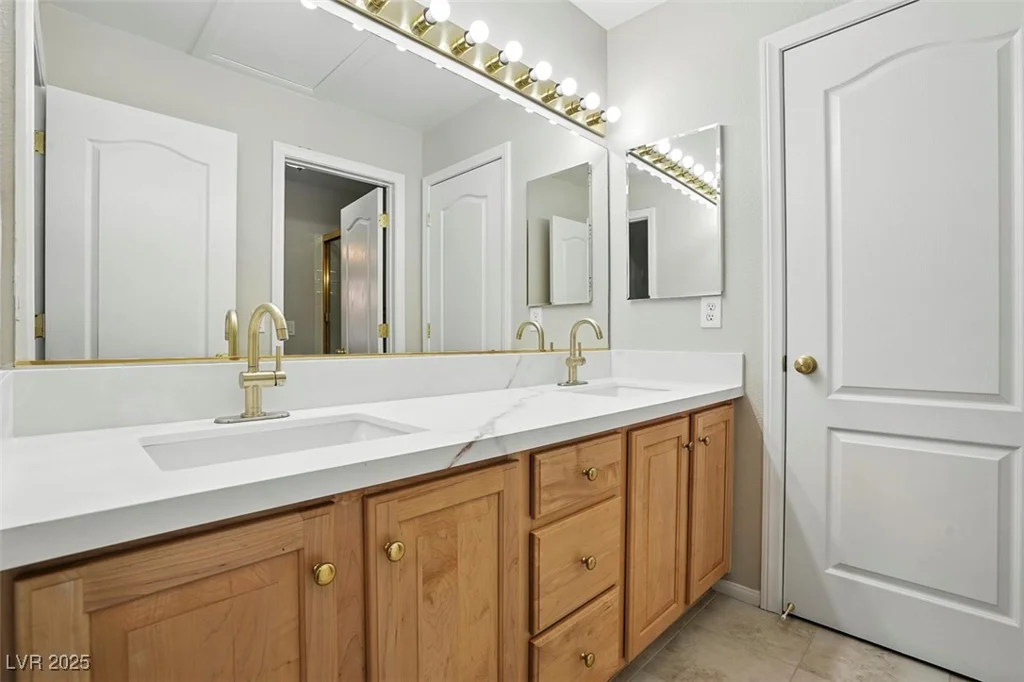 2079 Hidden Hollow, Henderson, NV 89012