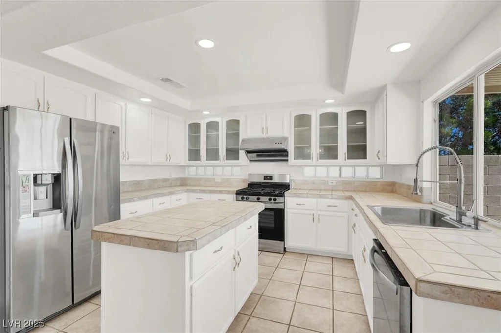 8633 Raindrop Canyon, Las Vegas, NV 89129