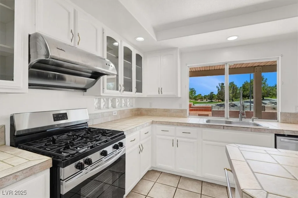 8633 Raindrop Canyon, Las Vegas, NV 89129