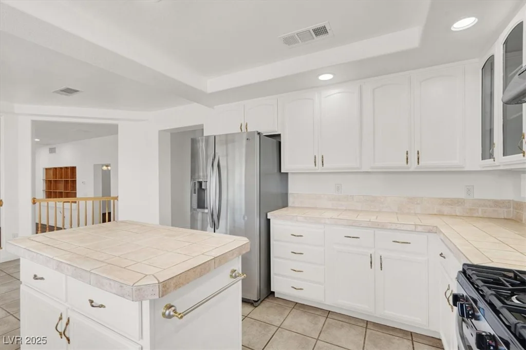 8633 Raindrop Canyon, Las Vegas, NV 89129