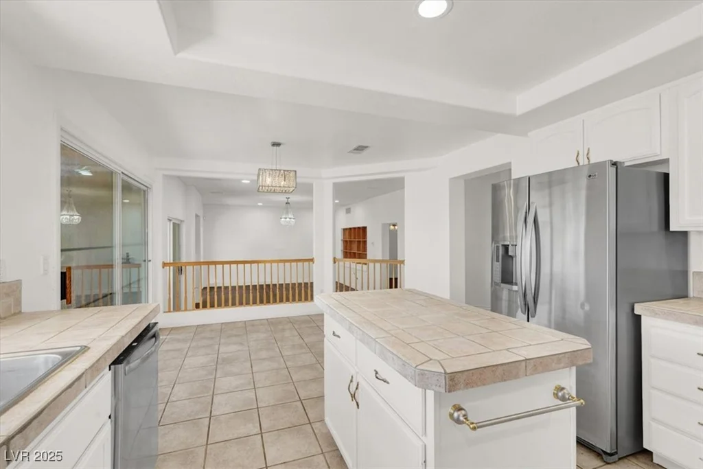 8633 Raindrop Canyon, Las Vegas, NV 89129
