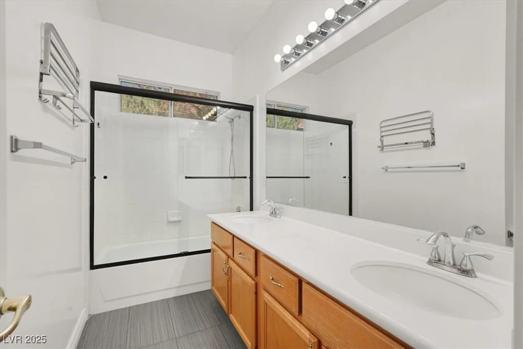 8633 Raindrop Canyon, Las Vegas, NV 89129