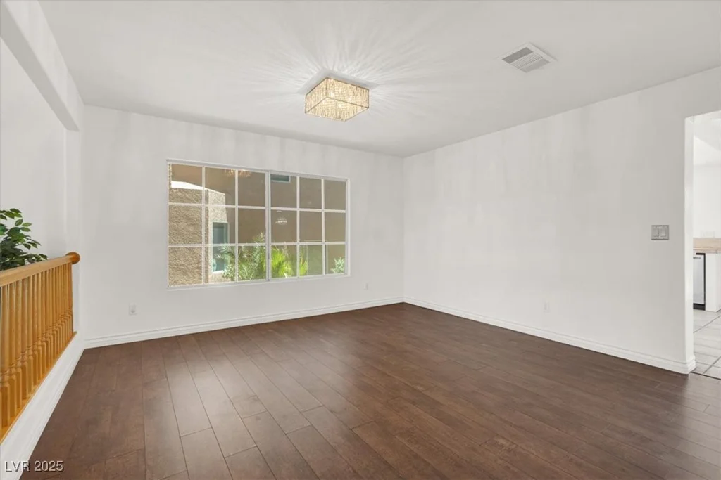 8633 Raindrop Canyon, Las Vegas, NV 89129