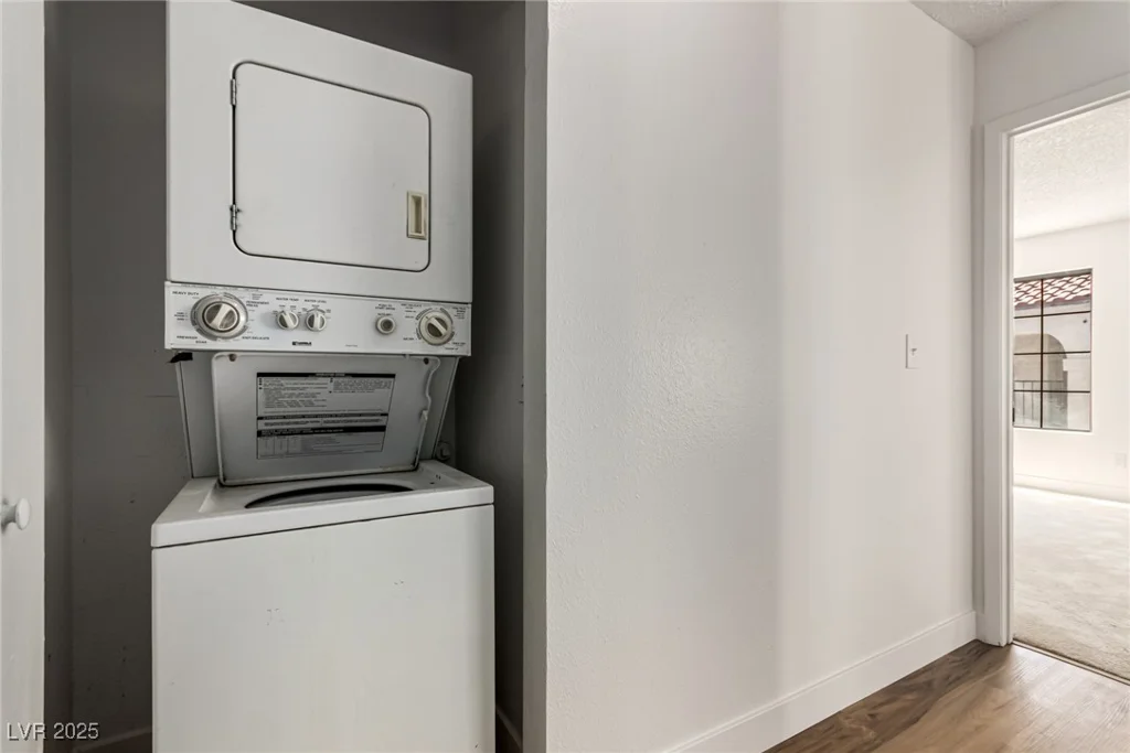 4830 Nara Vista, Las Vegas, NV 89103