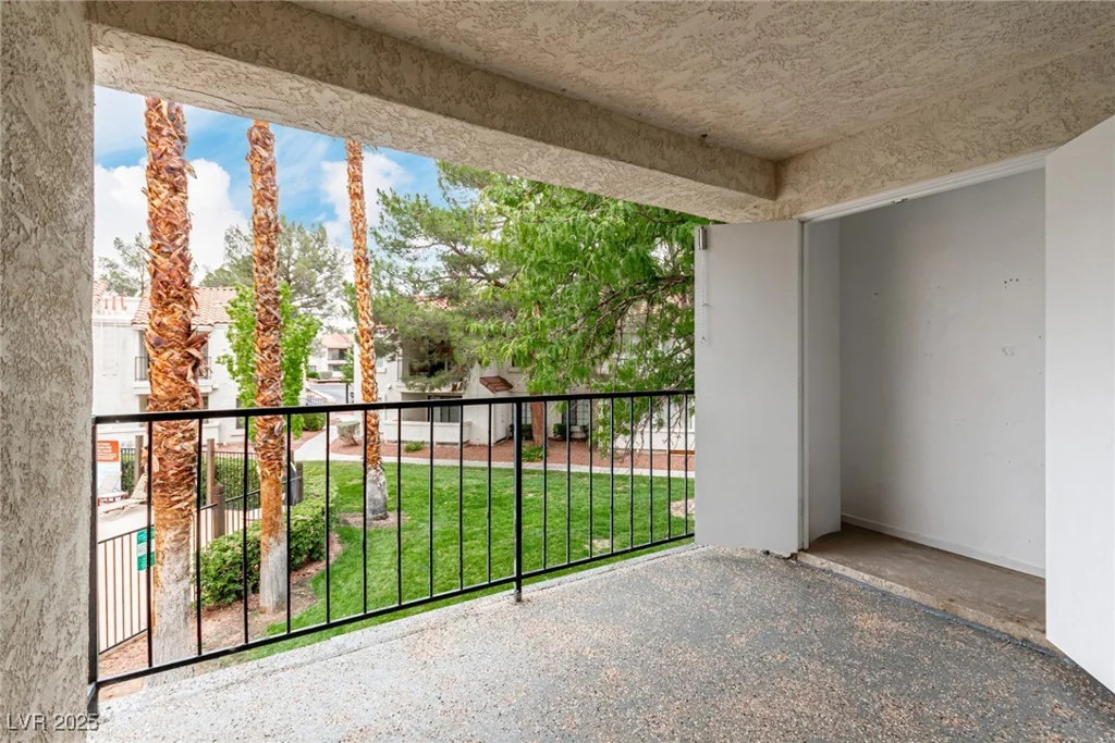 4830 Nara Vista, Las Vegas, NV 89103