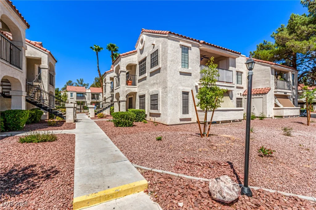4830 Nara Vista, Las Vegas, NV 89103