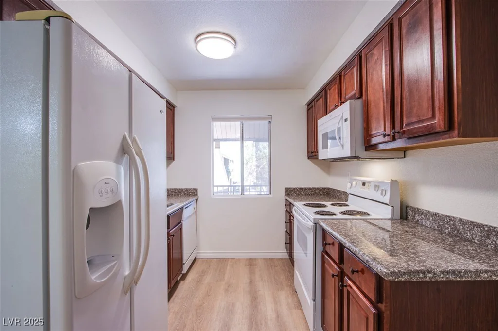 4310 Sandy River, Las Vegas, NV 89103