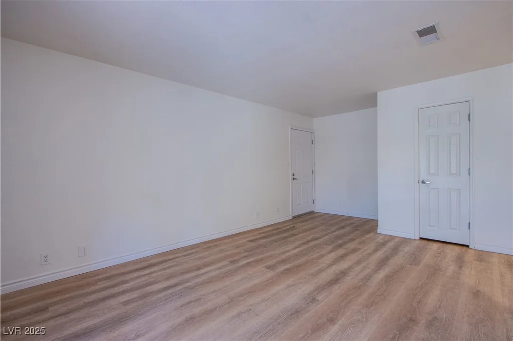 4310 Sandy River, Las Vegas, NV 89103