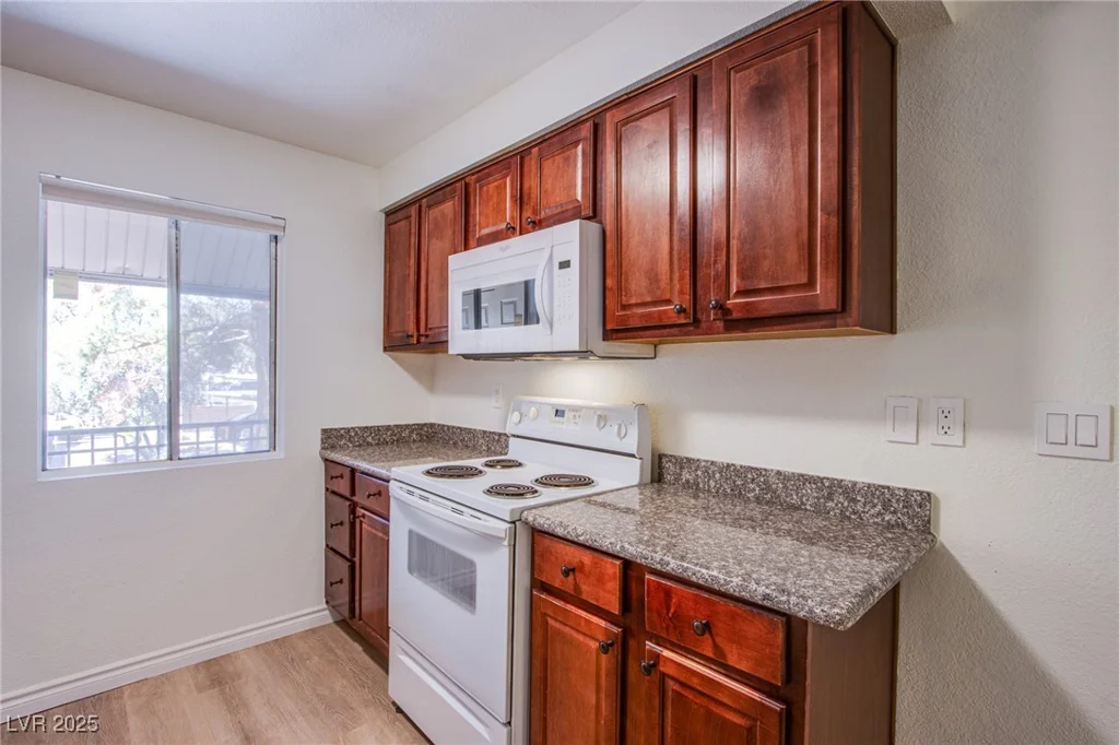 4310 Sandy River, Las Vegas, NV 89103