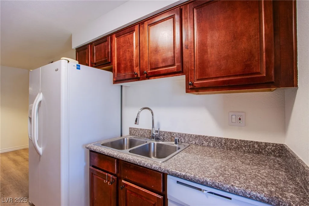 4310 Sandy River, Las Vegas, NV 89103