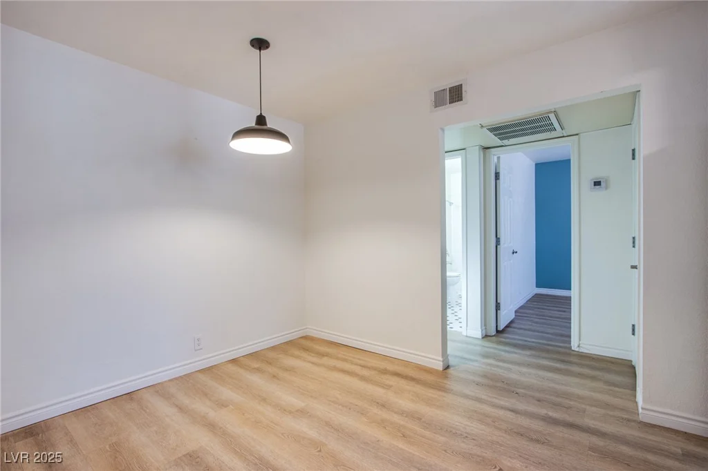 4310 Sandy River, Las Vegas, NV 89103