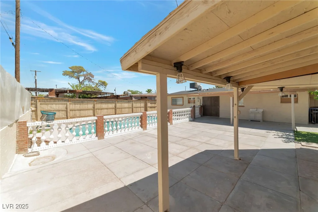 2921 Bassler, North Las Vegas, NV 89030