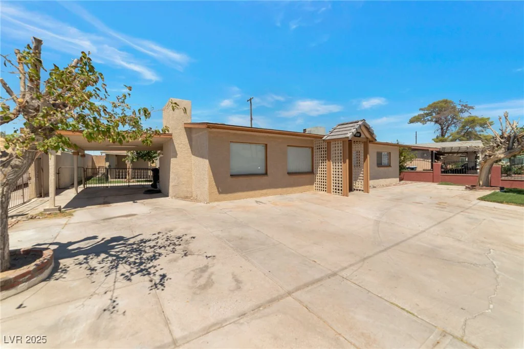 2921 Bassler, North Las Vegas, NV 89030