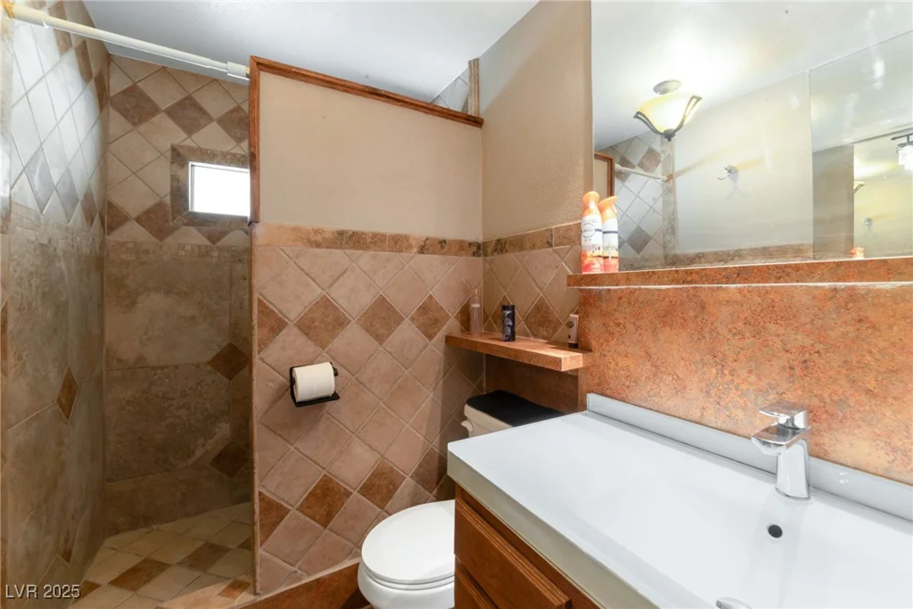 2921 Bassler, North Las Vegas, NV 89030